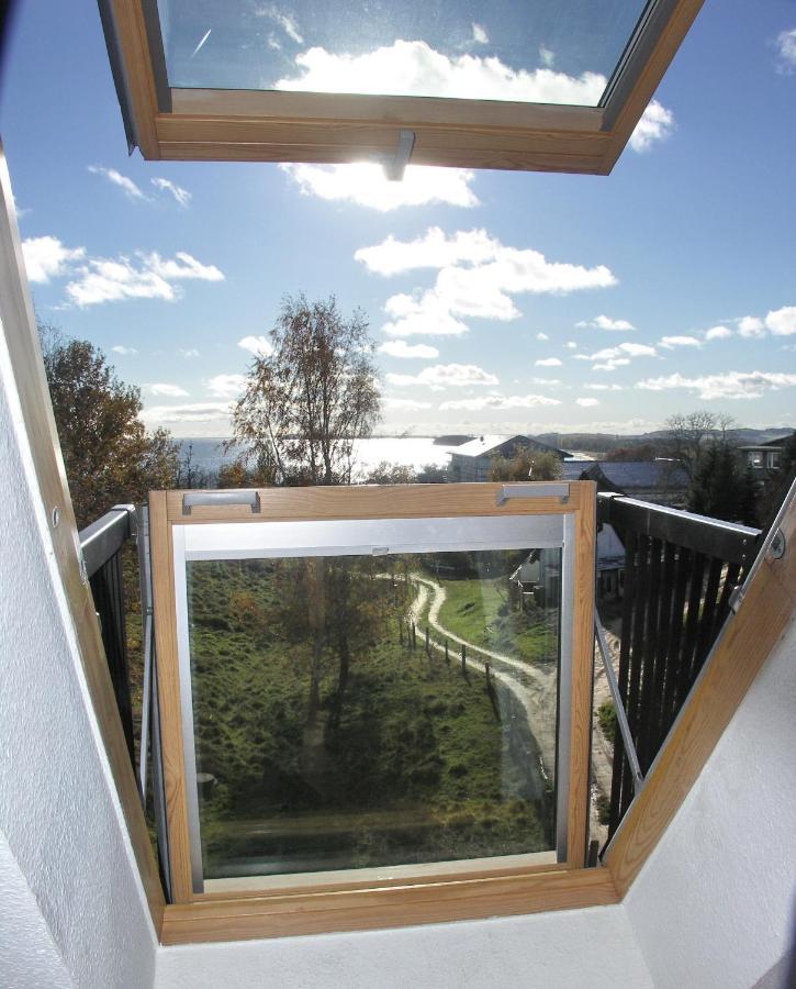 Traumblick Und Komfort - Lichtdurchflutete 85 Qm Wohnung Nahe Suedstrand Goehren Inklusive Schwimmbad Und Sauna Im Ahoi Sellin Bagian luar foto